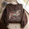 Embroidered Floral Horse Lovers Sweatshirt Relaxed Fit Equestrian Top Design Botanical Tee Heavyweight Fabric Casual Wear Summer Clothing